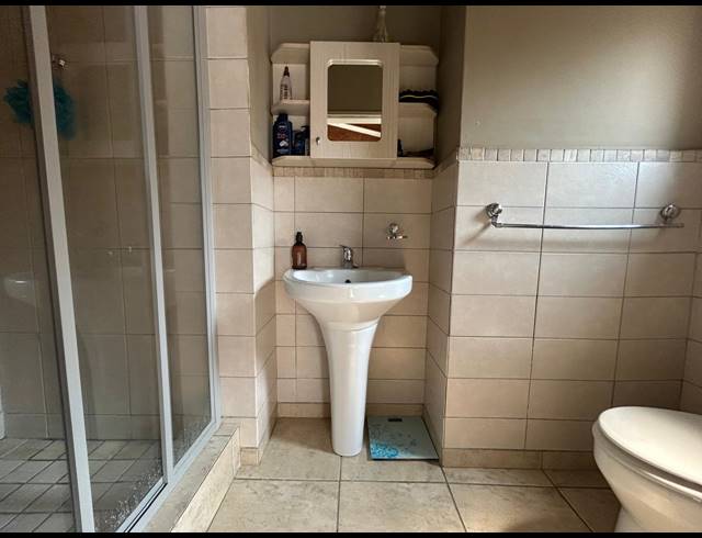 3 BEDROOM TOWNHOUSE FOR SALE IN WATERVAL EAST